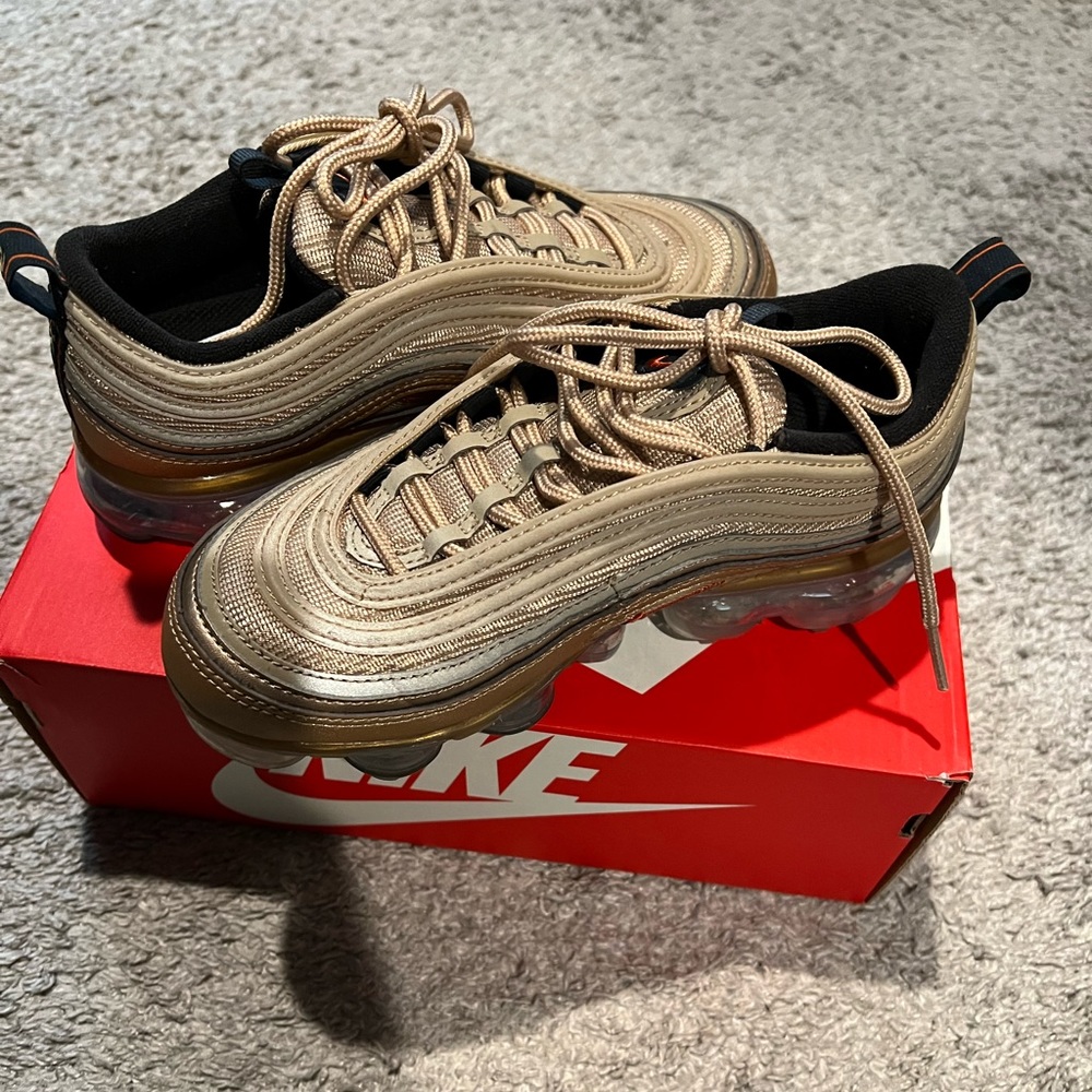Women’s Nikes